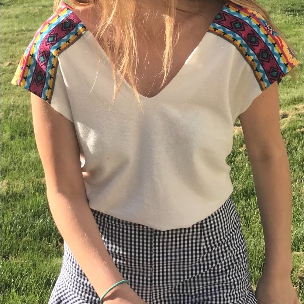 Zara tribal deep v shirt size small